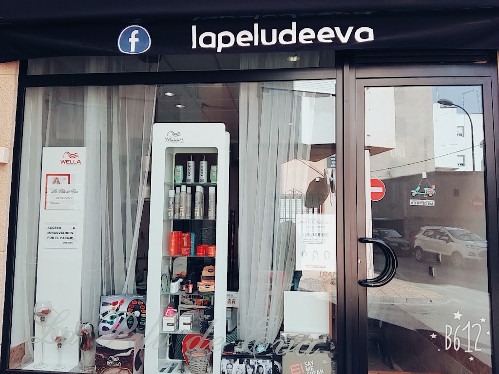 Lapeludeeva. — Exterior