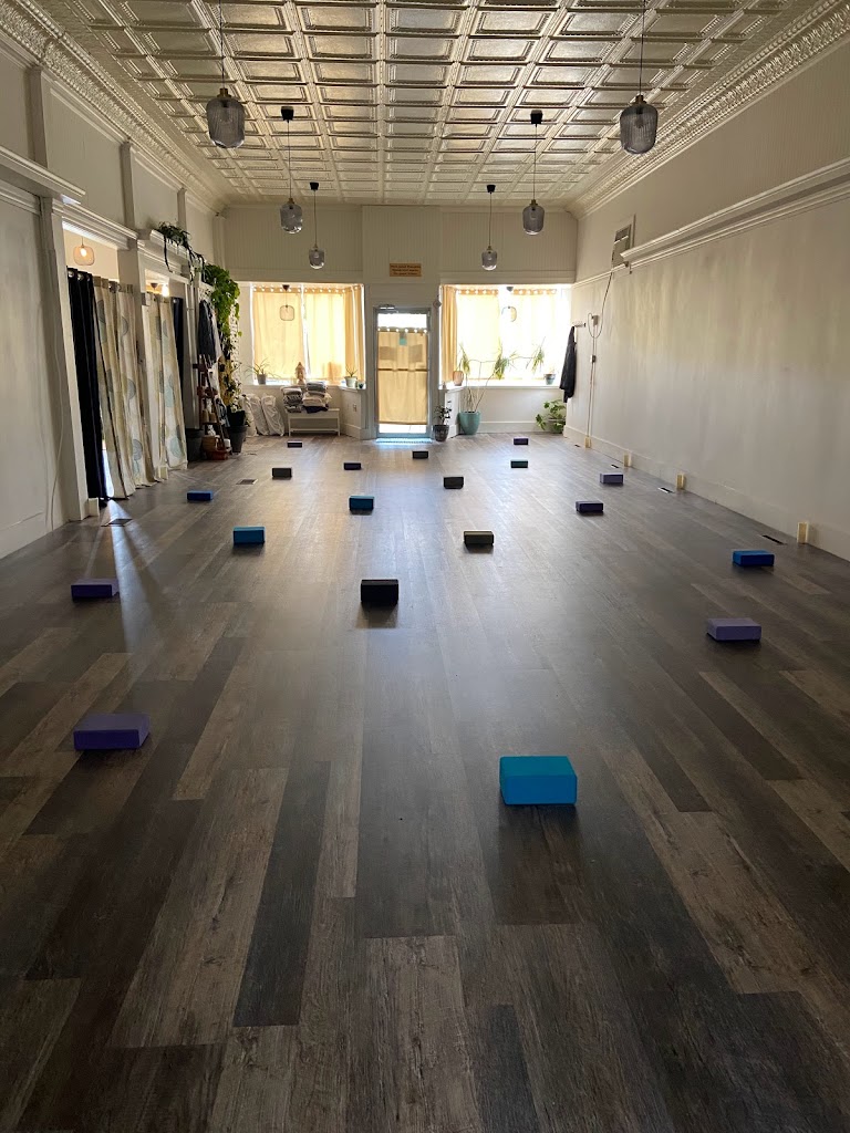  Yono Willimantic & Quiet Corner Float