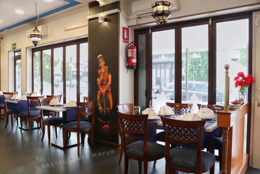 Restaurante Mayur — Ambiente