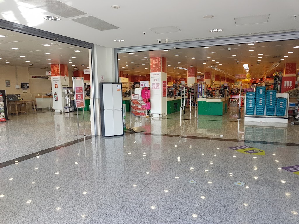 Multicentro Los Venezolanos, La Laguna, San Benito — Interior