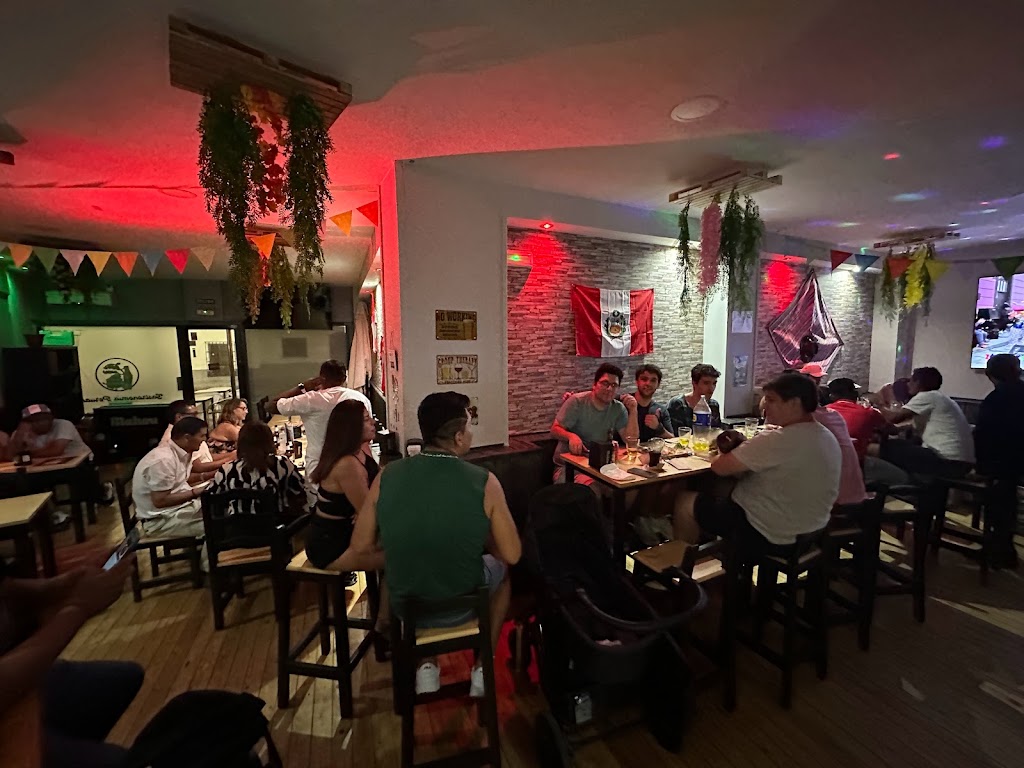 Restaurante Entre Causas — Ambiente