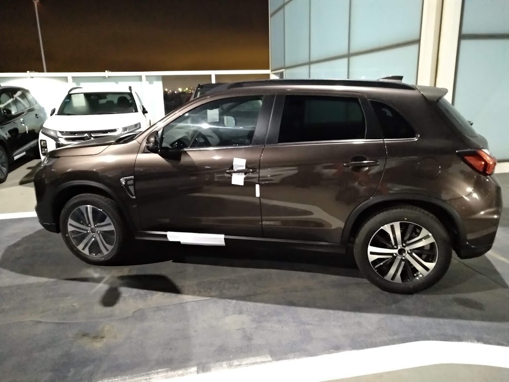 QUADIS Autocentre Sant Boi — Hatchback