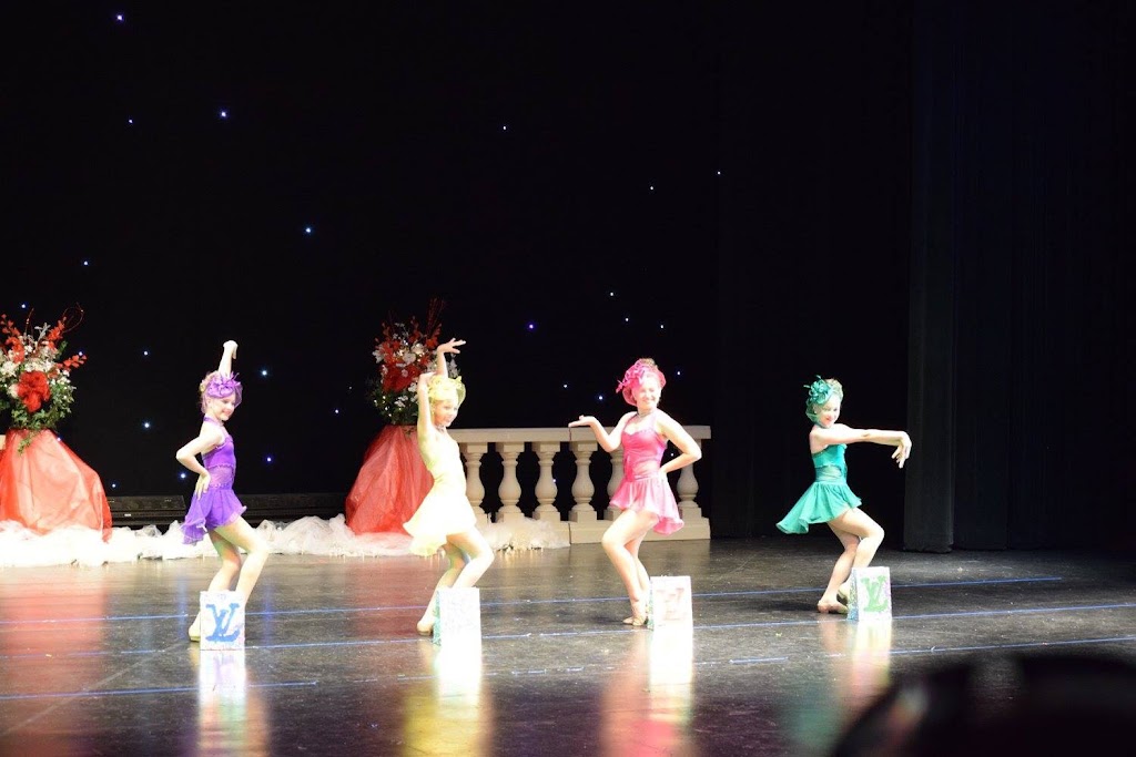  Jeanie Moreland Dance Theatre