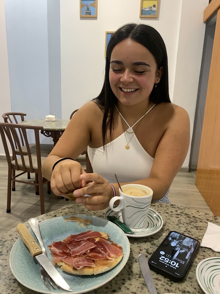 Cedino Chapela — Cafe