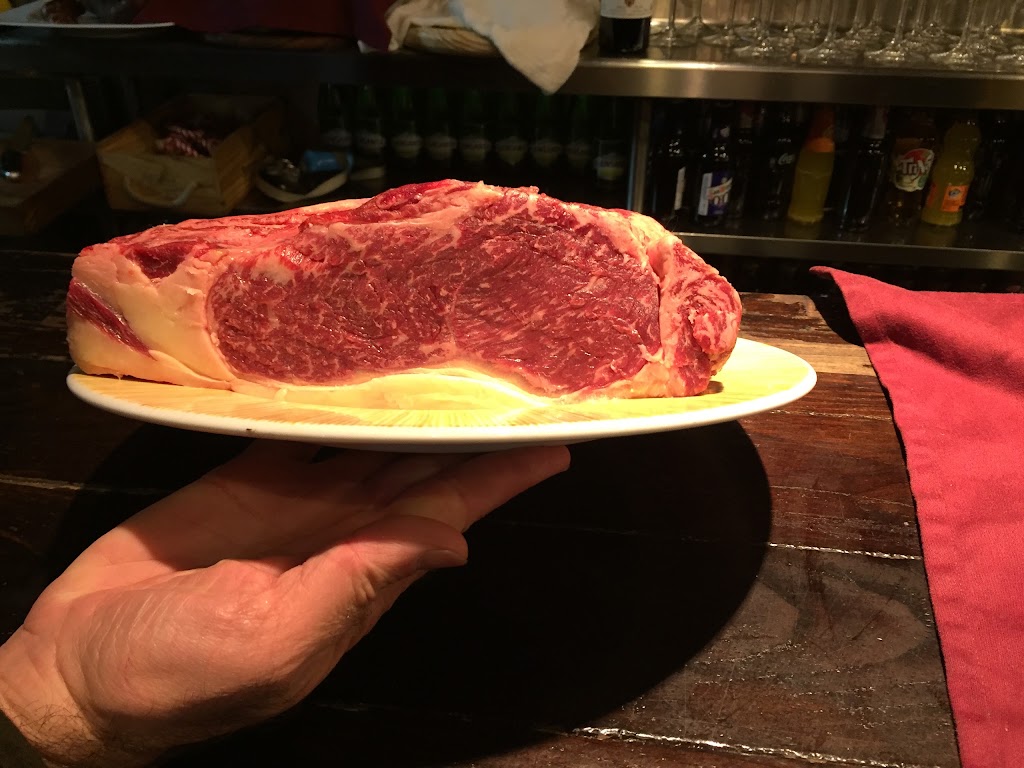 Restaurante Casa Lin — Comida y bebida