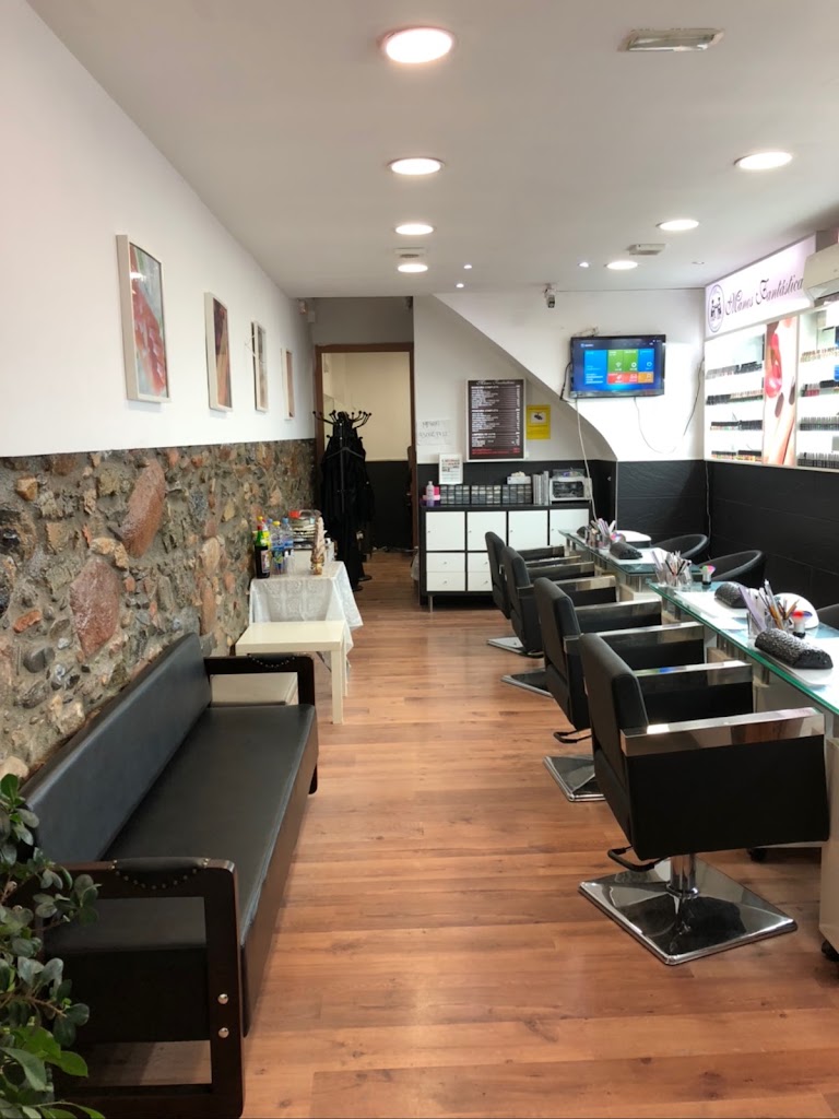 Manos Fantasticas — Interior