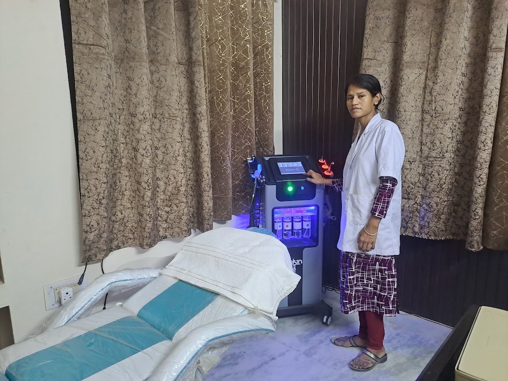 Skin Edge Studio Cosmetology Front Desk