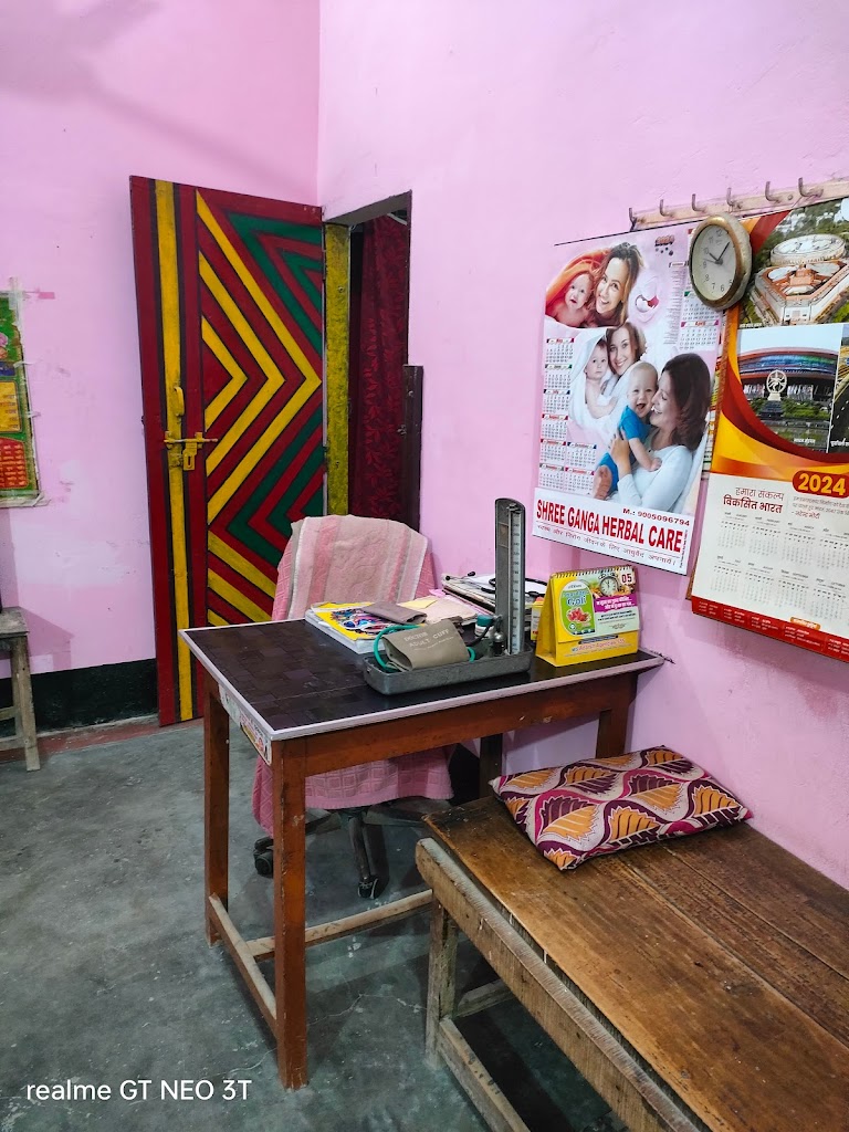 Dr. Chandsi Davakhana Bengali Doctor