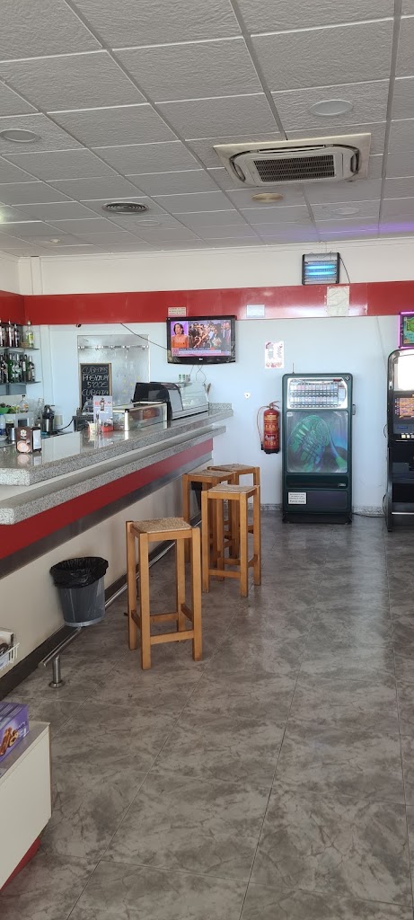 Estacion de Servicio Repsol — Interior