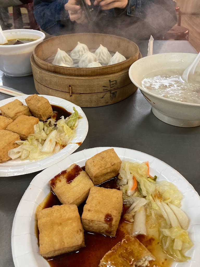 南北小吃美食廣場 的照片