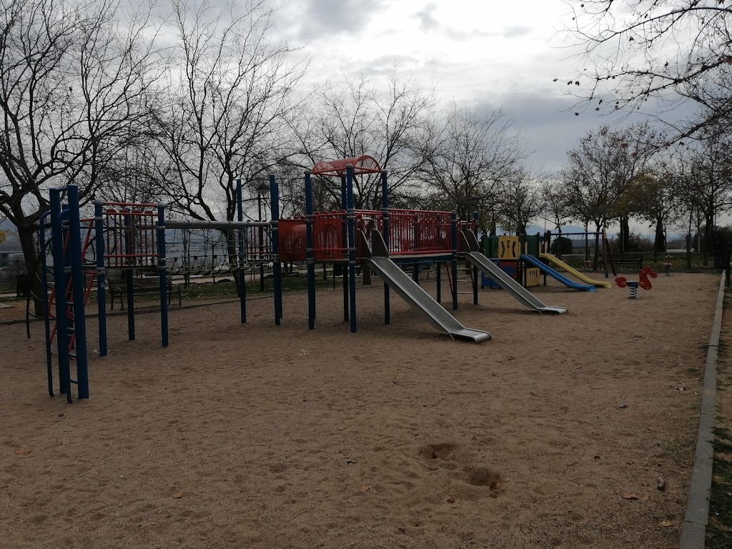 Parque de ninos y Columpios