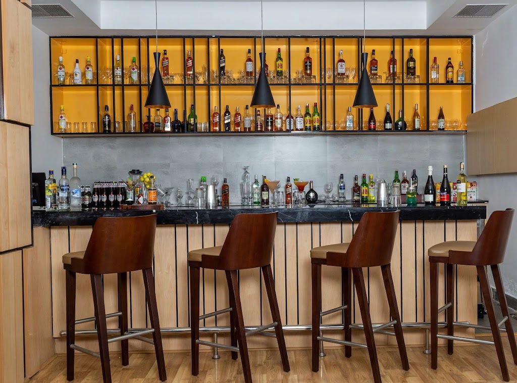 Cafe 1St Story Fairfield By Marriott Chennai Mahindra World City