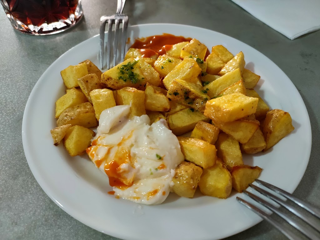 Bar Pirata — Comida y bebida