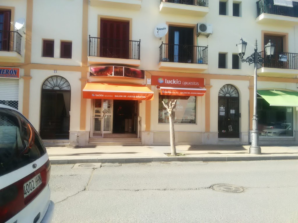 Salon de Juegos Bristol