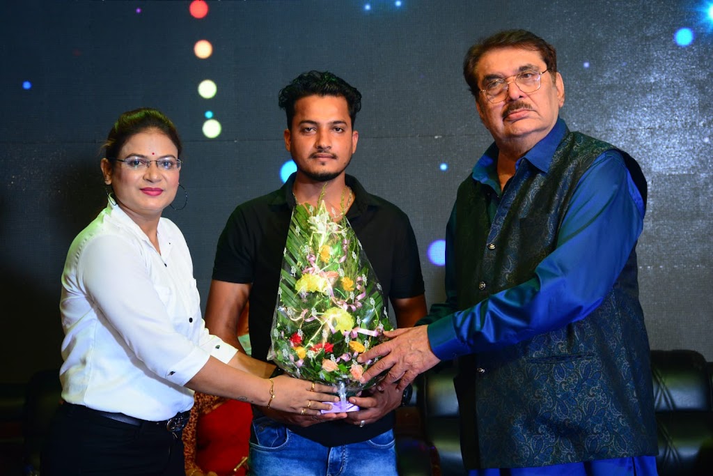 Vk Makeovers Academy