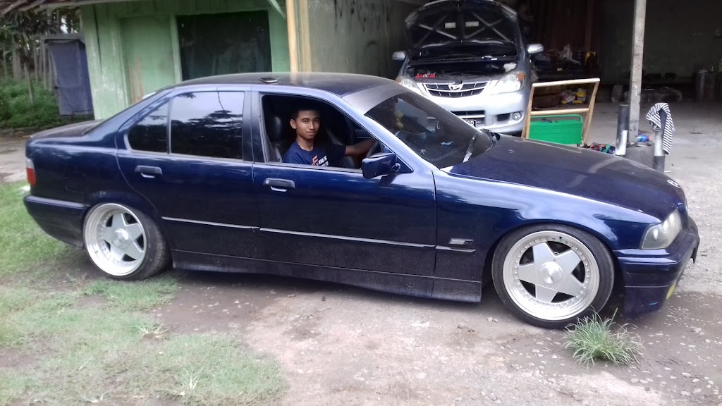 Youdhi Motor Çar Repair