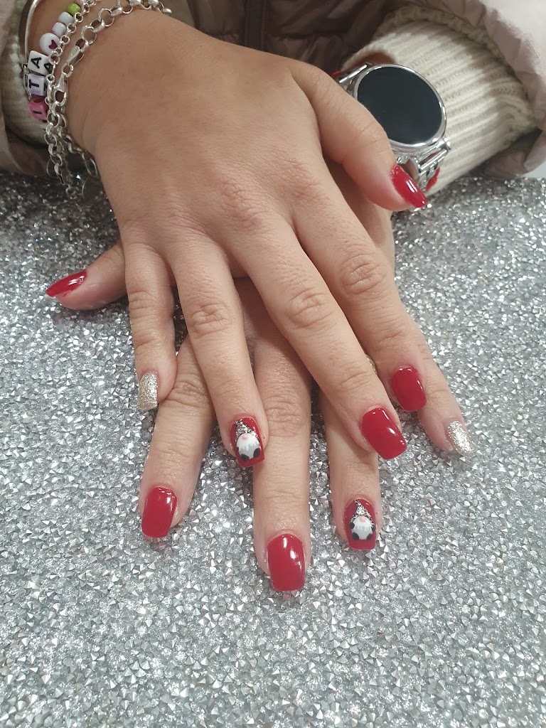 Estetica Deluxe Nails — Del propietario