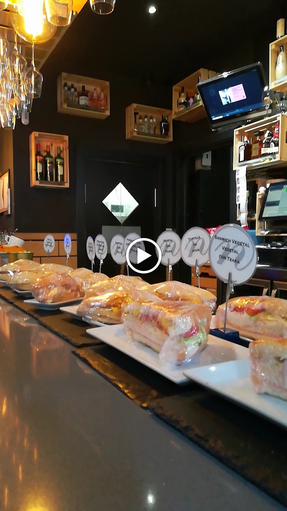 Bar Nuestro Alava — Ambiente