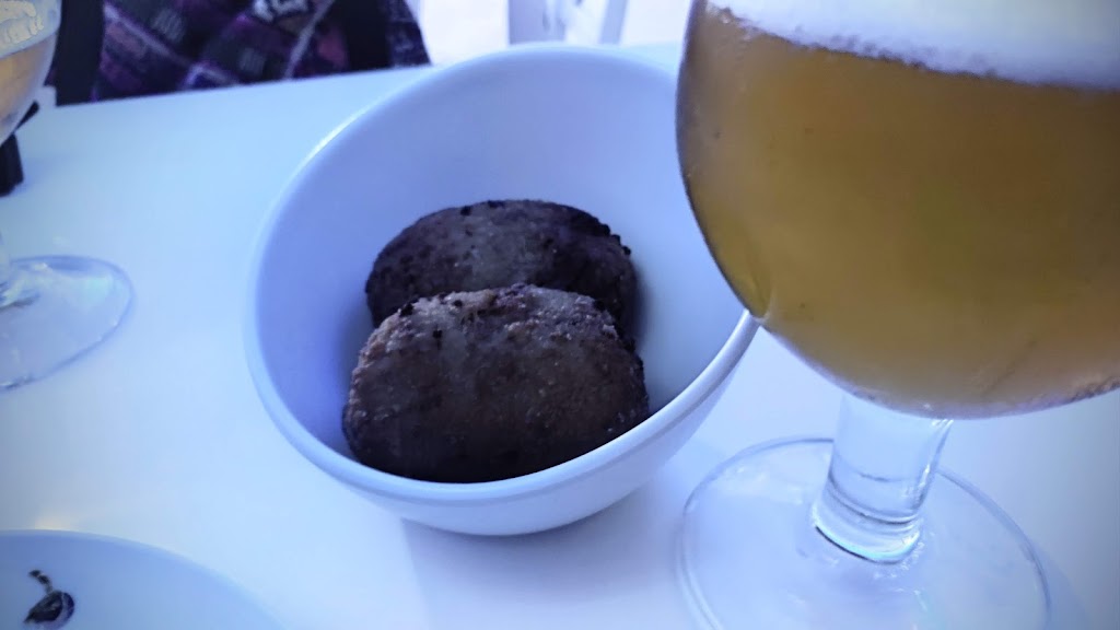 La Claketa — Comida y bebida