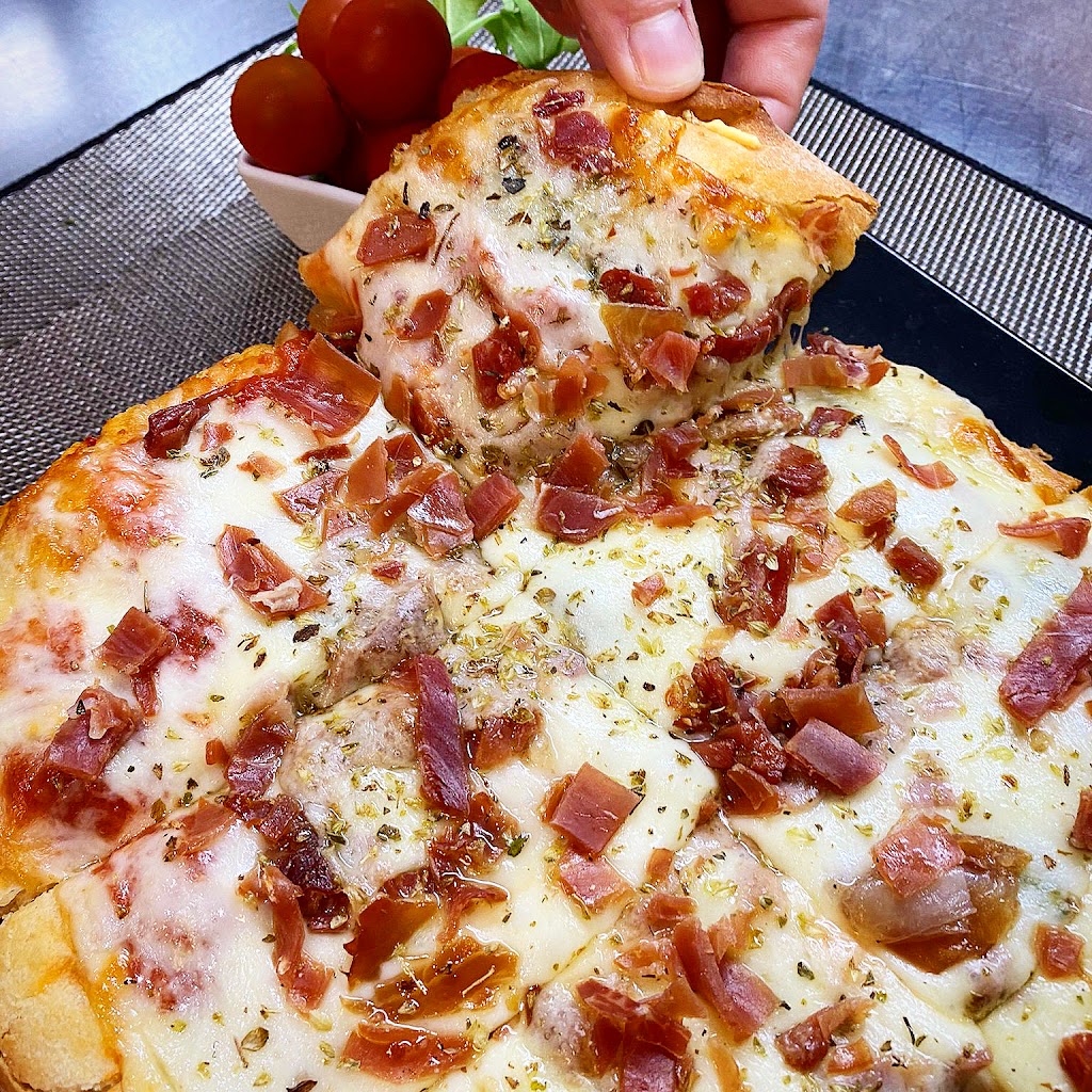 Reketepizza — Comida y bebida