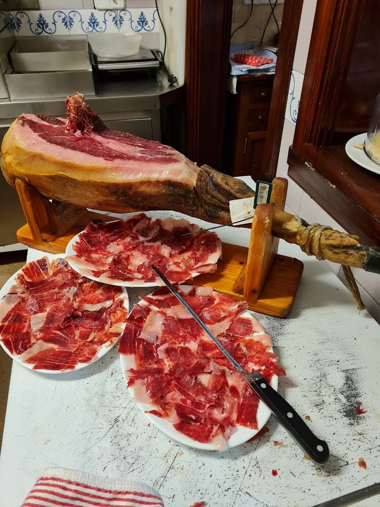 BAR JAMON — Comida y bebida