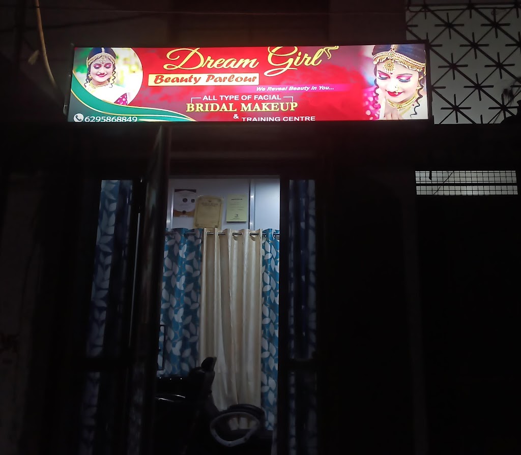 Dream Girl Beauty Parlour