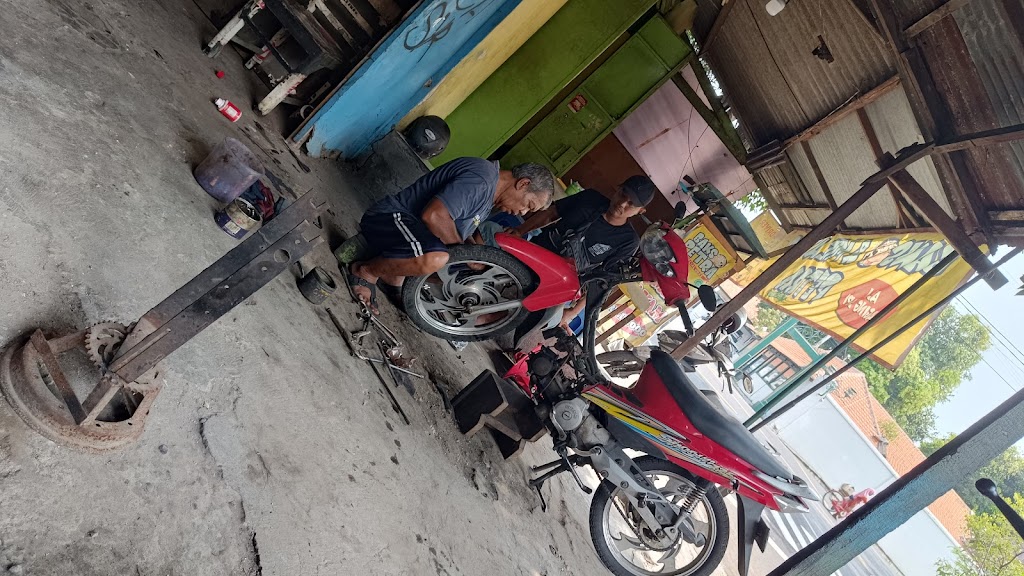 Bengkel Mas Antok