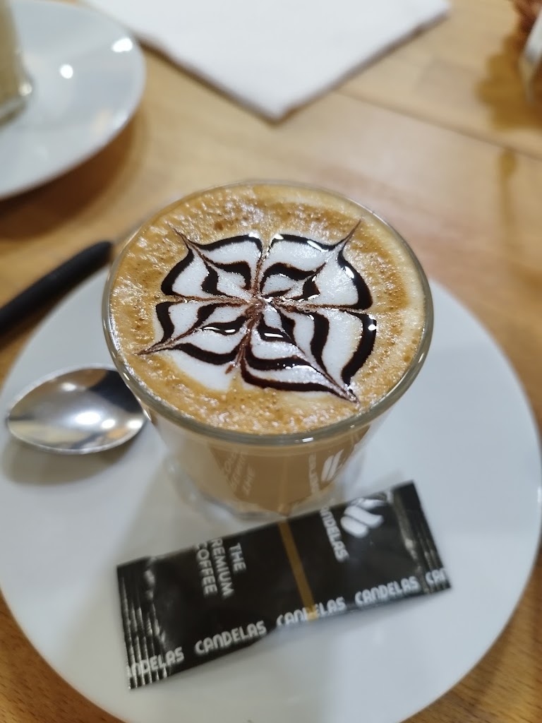 MesQue Pa&Cafe Xirivella — Cafe