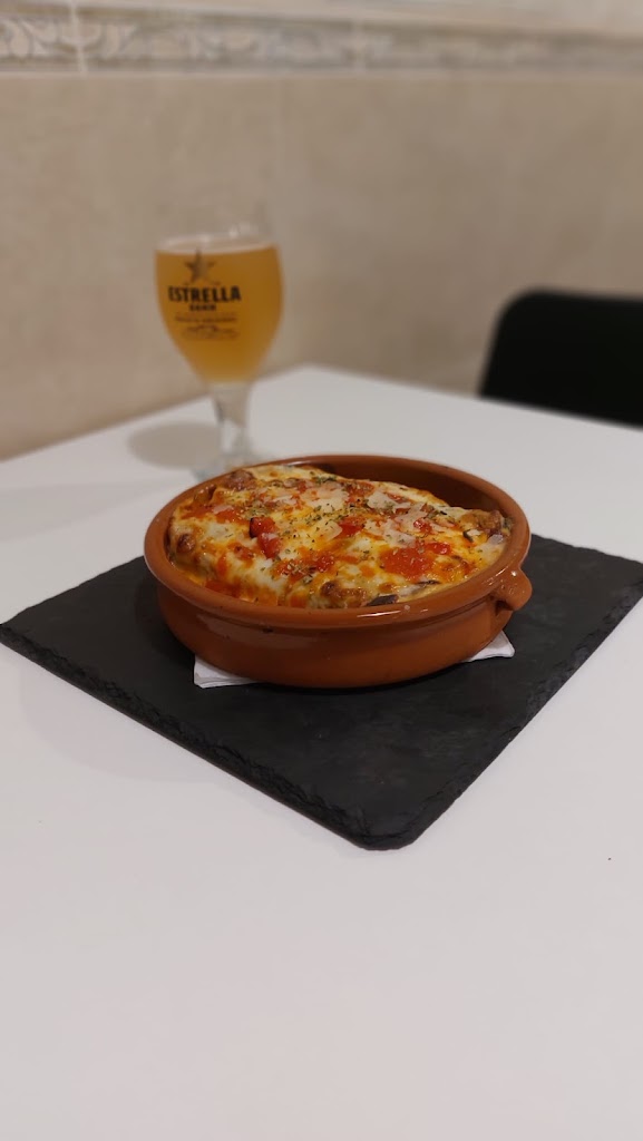 PUNTO FUERTE cocina & pizzeria — Comida y bebida