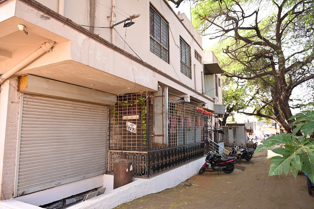 Sarvodaya Deluxe Lodge