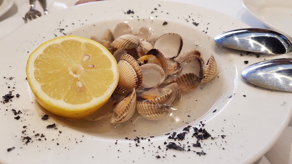La Trastienda — Comida y bebida