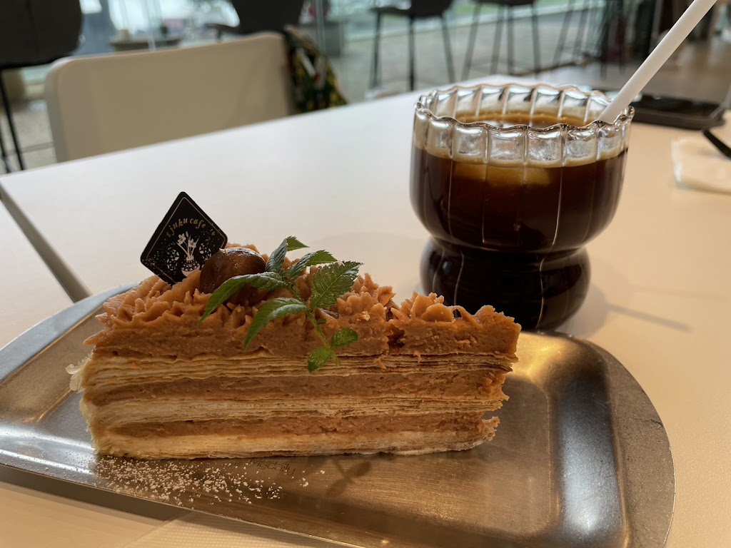 Tjuku cafe 啾咕咖啡 烏石港店（基本消費6歲以上每人1杯飲品，甜點不算） 的照片