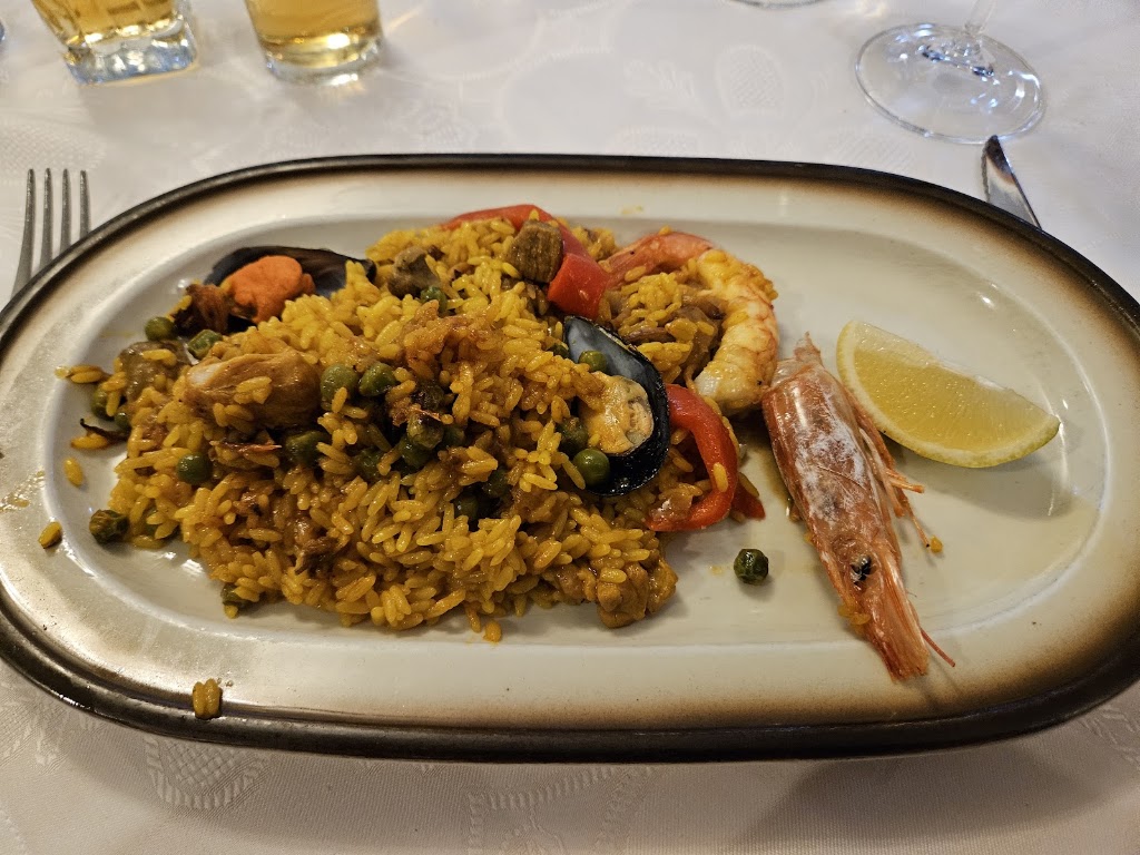 Restaurante Las Cumbres Meson del Cordero — Paella