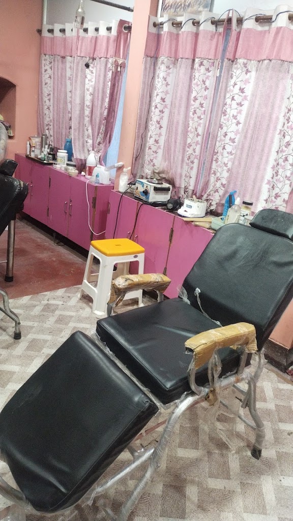Soundarya Beauty Parlour And Ladys Corner