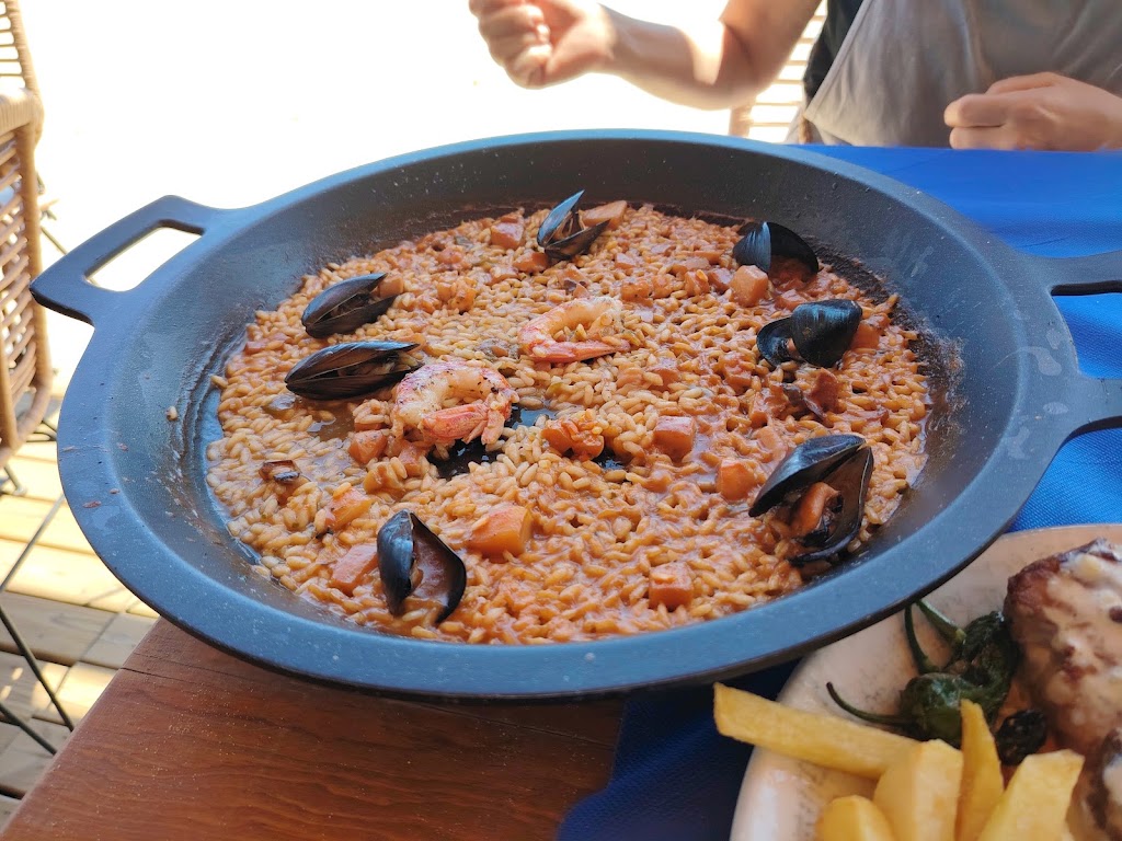 Kai Beach Club Cambrils — Paella