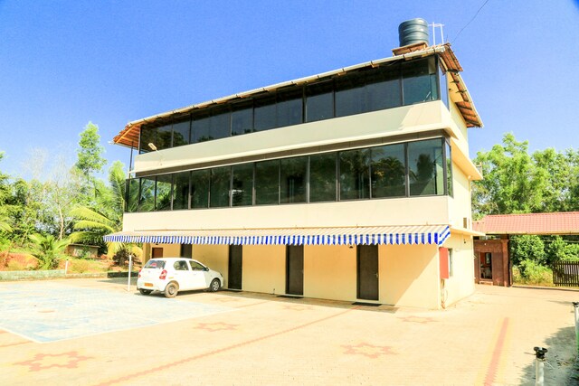 Capital O 26609 Pratham Inn Resort