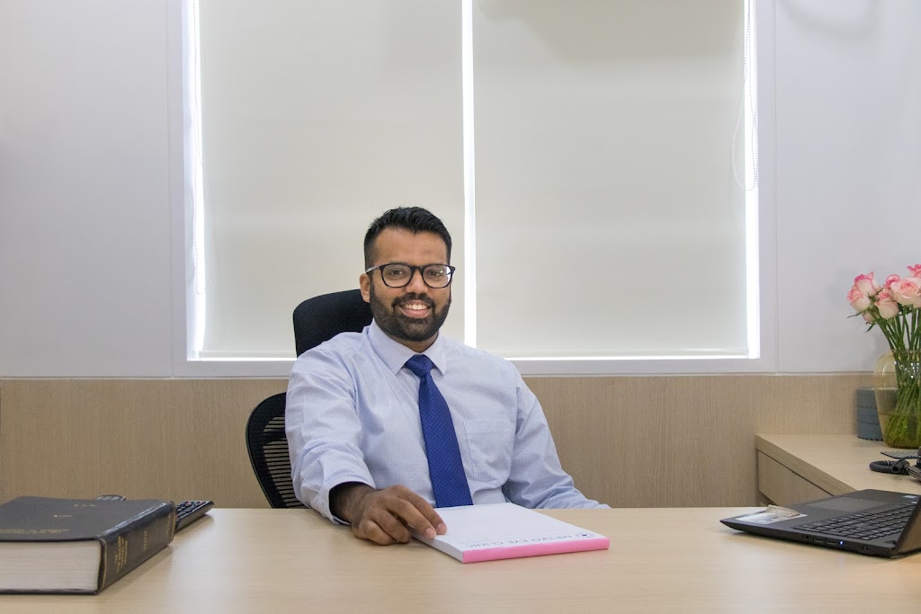Metro Eye Clinic Eye Doctor In Marine Lines Colaba Eye Specialist In South Mumbai Cataract Lasik Glaucoma Surgery