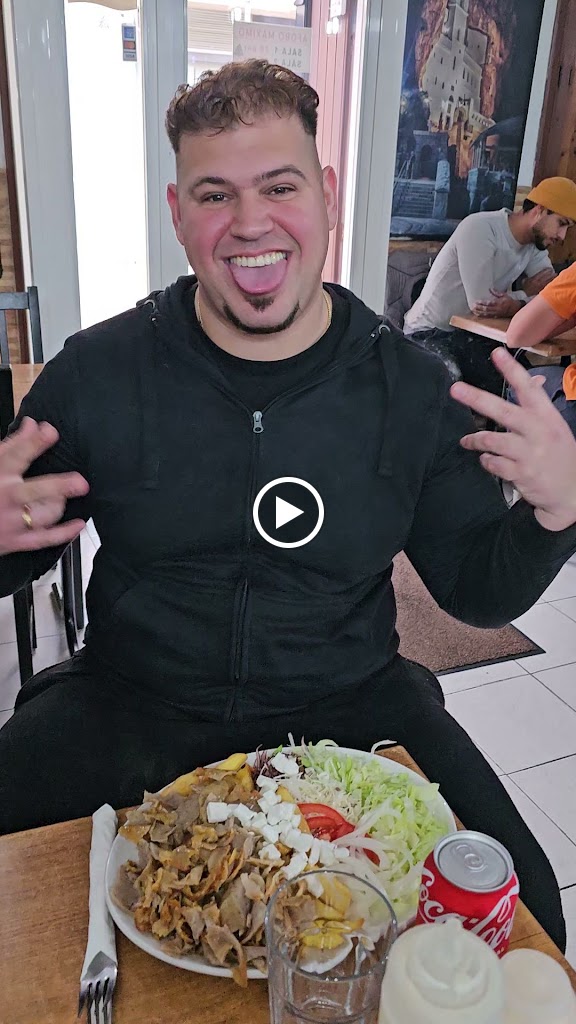 Pizzeria Kebab Es Fanalet — Videos