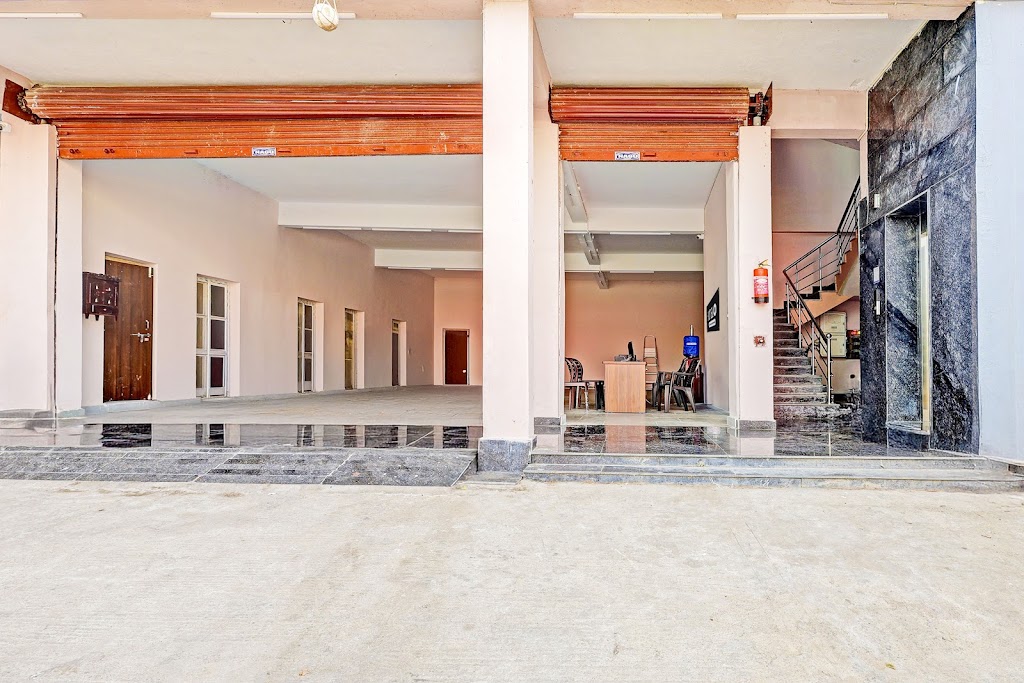 Super Hotel O Ramarvapadu Near Esi Hospital