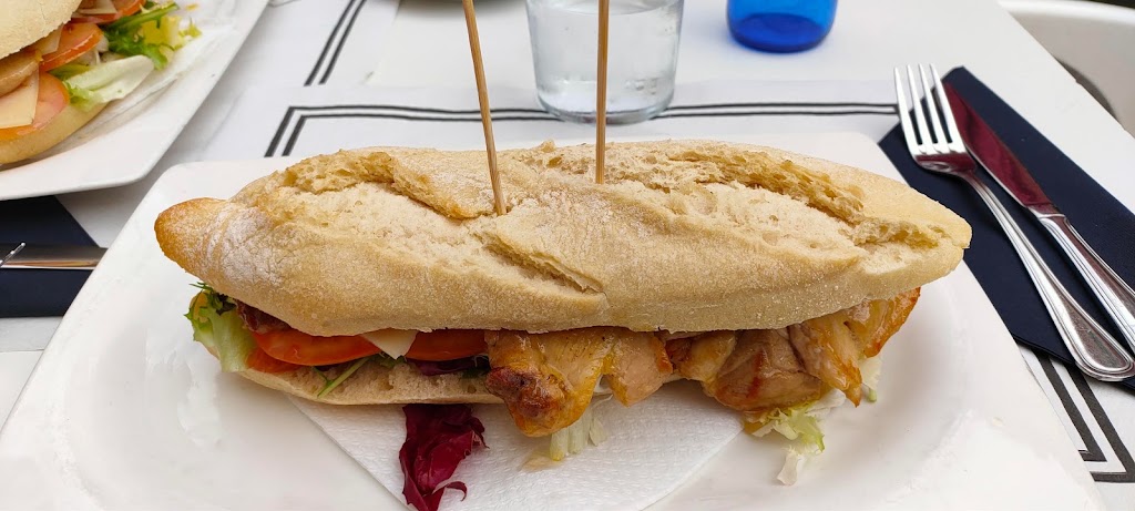 La Taperia colon 52 — Comida y bebida