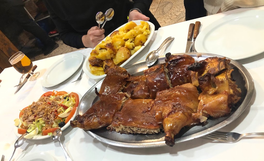 Cafeteria Restaurante Salamanca — Comida y bebida