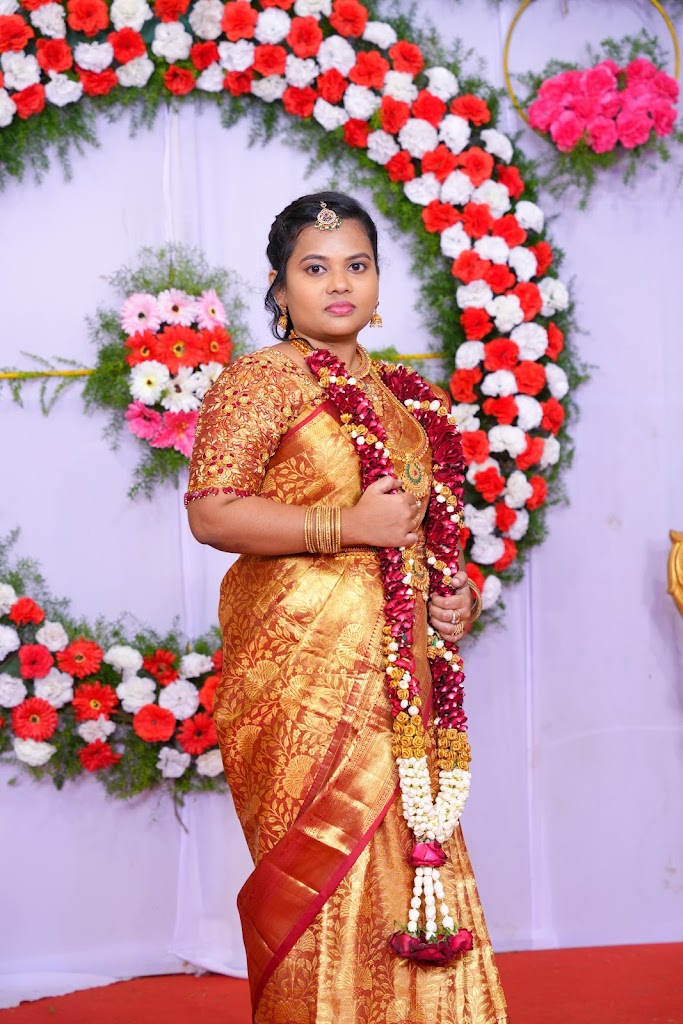 Manusha Beauty Parlour