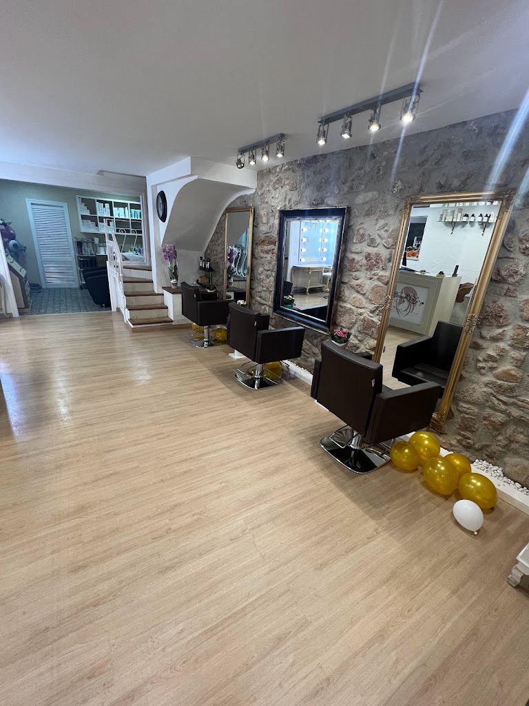 La Coquette Salon de Belleza — Interior