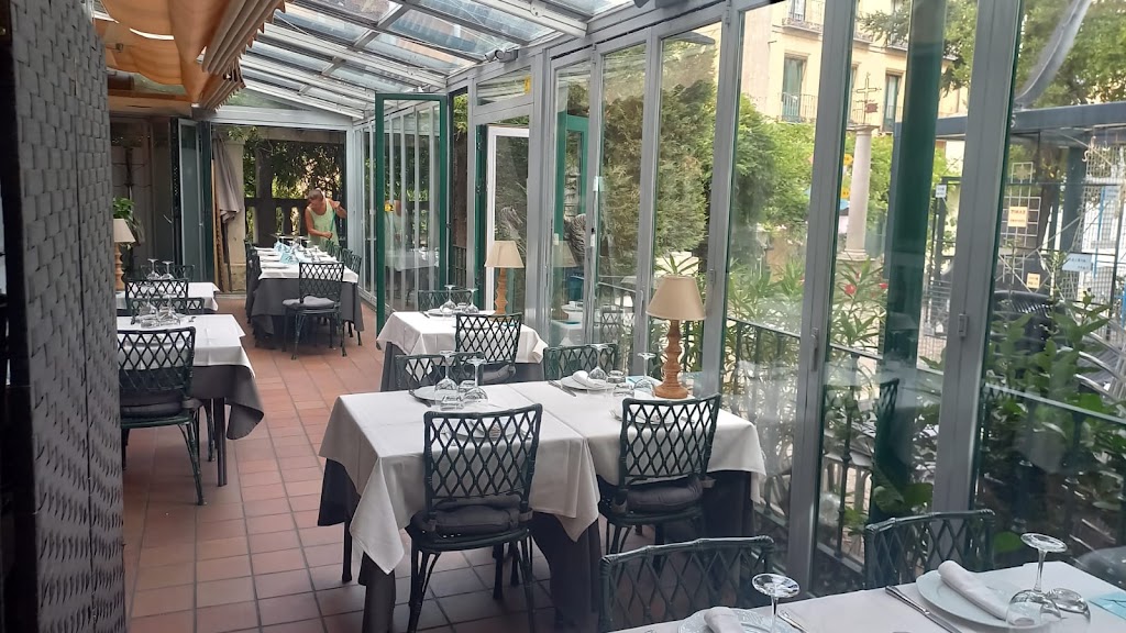 Cava Alta - Restaurante — Ambiente