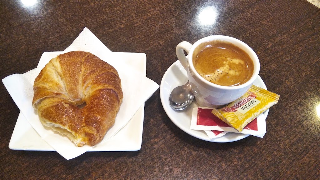 L'Espigol Cafe -Bar — Comida y bebida
