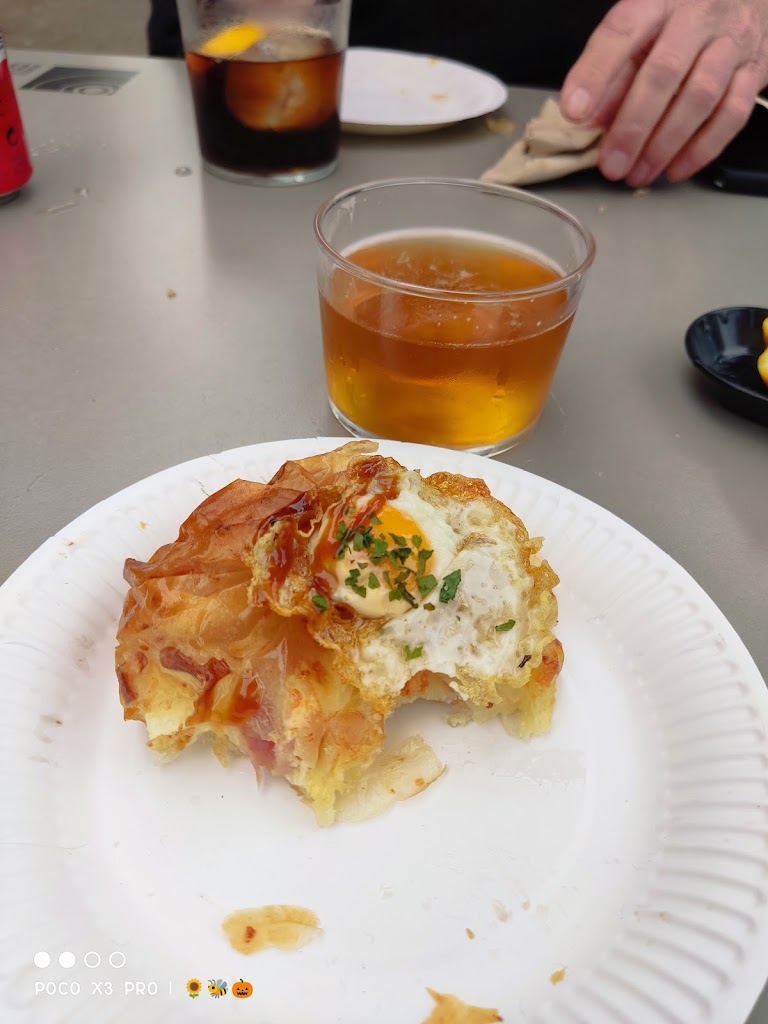 Bar El Bodegon3 — Comida y bebida