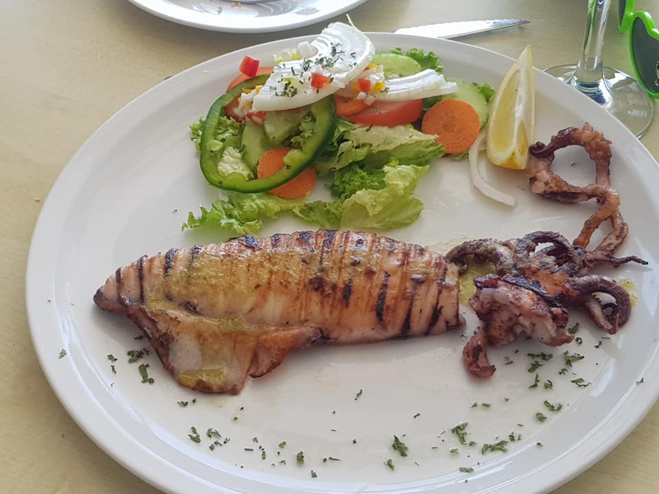 Brisa Marina Taberna Marinera — Comida y bebida