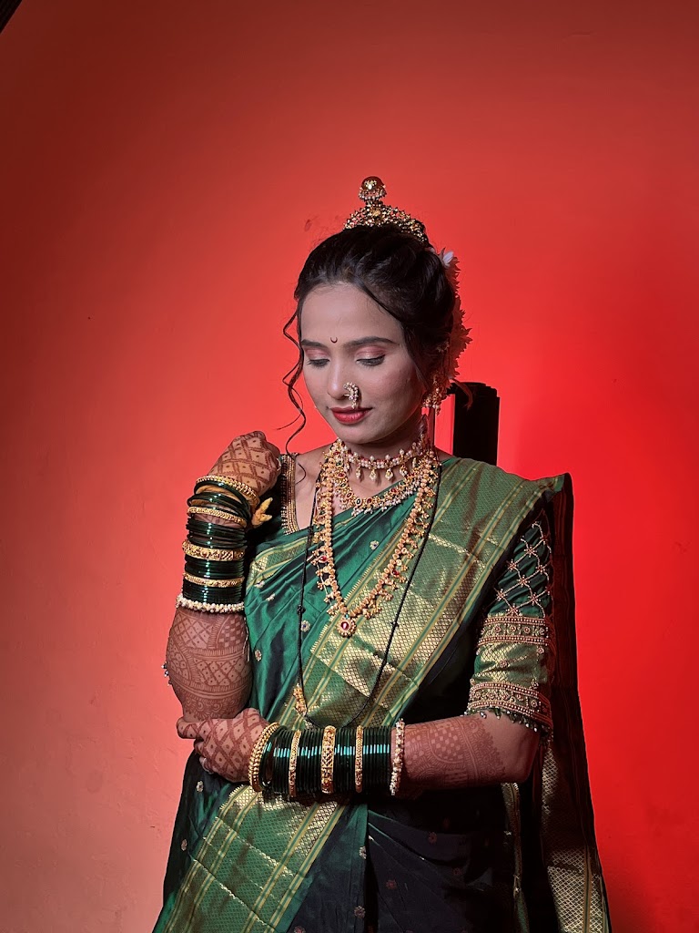 Anuja Makeup Hair Artist