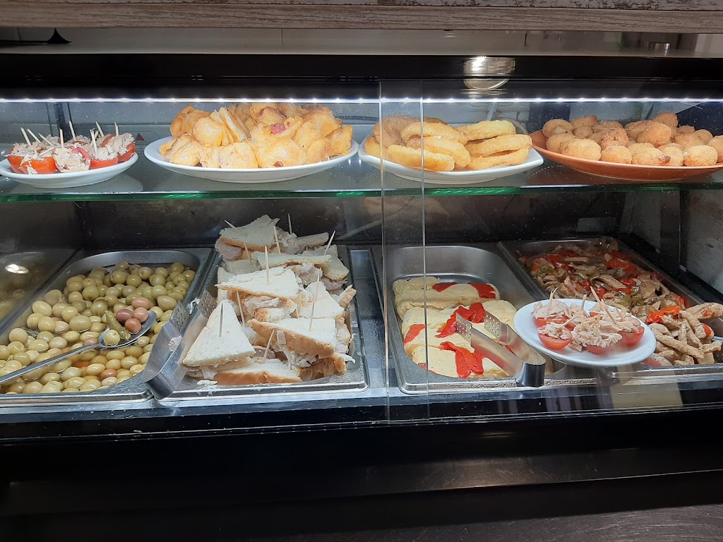 Motril Bar — Ambiente