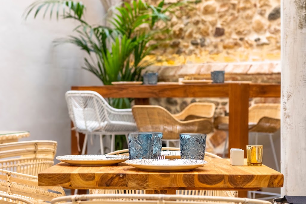 CASA DEL MAR Tapas Bar Restaurant — Ambiente